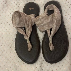 Size 9 Sanuk sandals.
